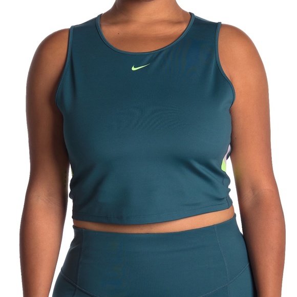 NWT NIKE Colorblock Stripe Trim Workout Top Sports Bra (Plus Size) - Picture 2 of 6